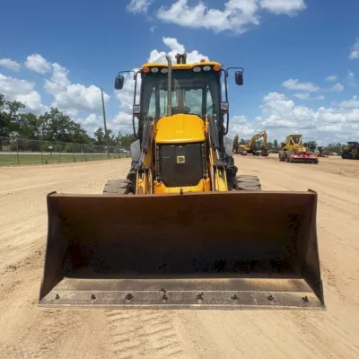 2017 JCB 3CX 15HFCE thumbnail