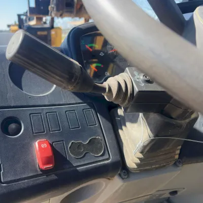 2019 Caterpillar TL642D thumbnail