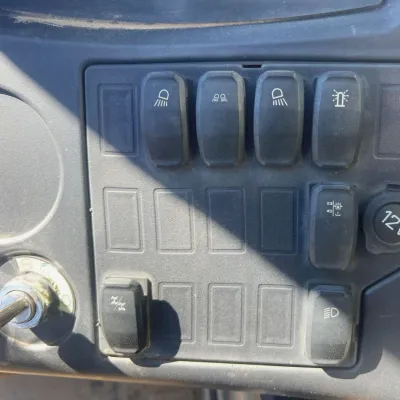 2019 Caterpillar TL642D thumbnail