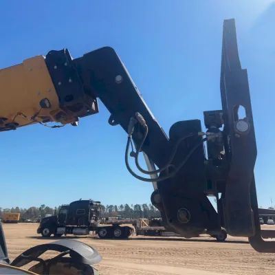 2019 Caterpillar TL642D thumbnail