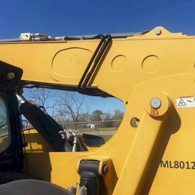2019 Caterpillar TL642D thumbnail