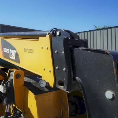 2016 Caterpillar TL642D thumbnail