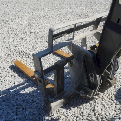 2016 Caterpillar TL642D thumbnail