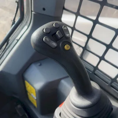 2022 Bobcat S66 thumbnail