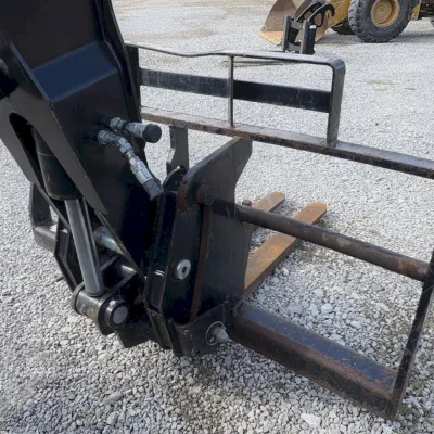 2019 Caterpillar TL642D thumbnail