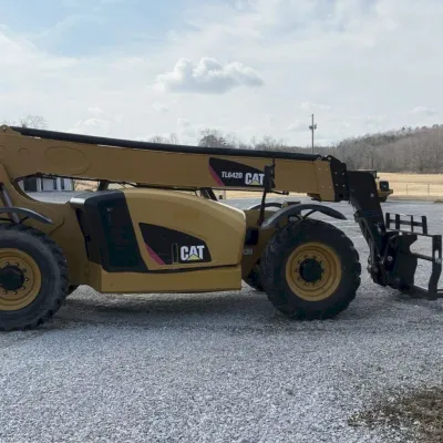 2019 Caterpillar TL642D thumbnail