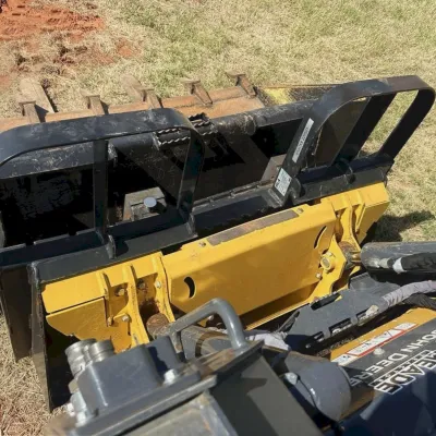2022 Deere 318G thumbnail