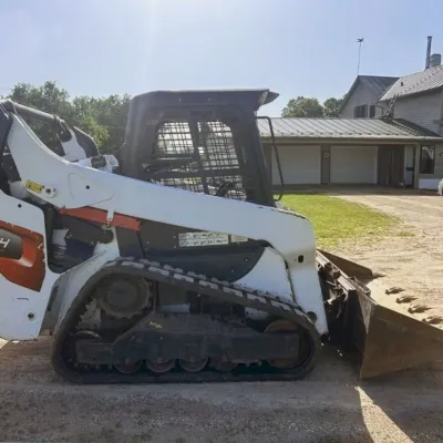 2021 Bobcat T64 thumbnail