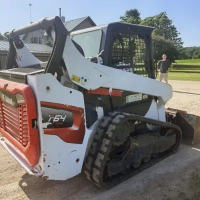 2021 Bobcat T64 thumbnail