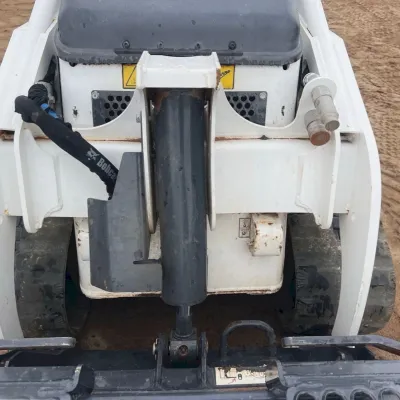2023 Bobcat MT100 thumbnail