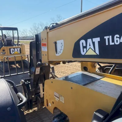 2017 Caterpillar TL642D thumbnail
