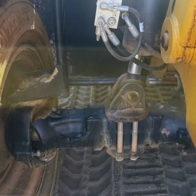2017 Caterpillar TL642D thumbnail