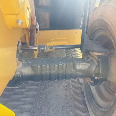 2017 Caterpillar TL642D thumbnail