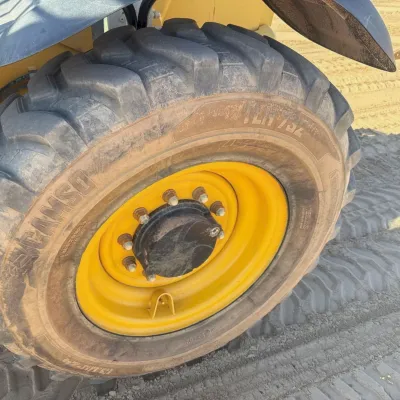 2017 Caterpillar TL642D thumbnail
