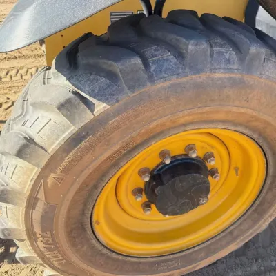 2017 Caterpillar TL642D thumbnail