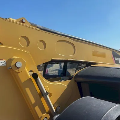 2017 Caterpillar TL642D thumbnail