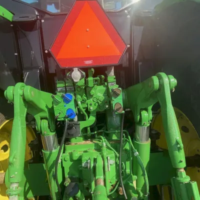 2017 John Deere 6175M thumbnail