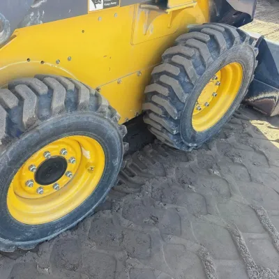 2022 Deere 318G thumbnail