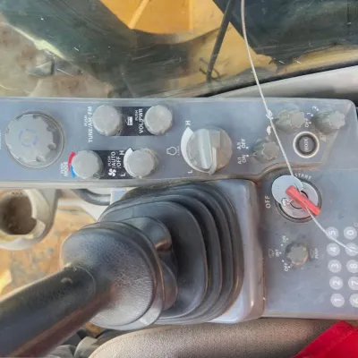 2018 Deere 75G thumbnail