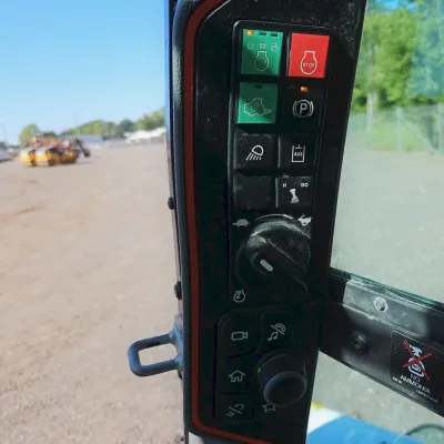 2021 Bobcat S66 thumbnail