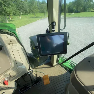 2017 John Deere 6175M thumbnail