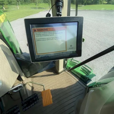 2017 John Deere 6175M thumbnail