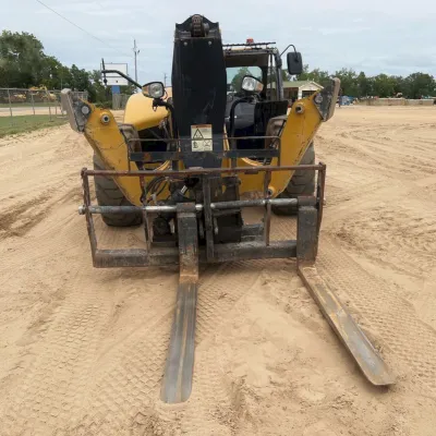 2021 Caterpillar TL1255 thumbnail