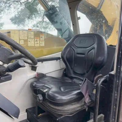 2017 Caterpillar TL642D thumbnail