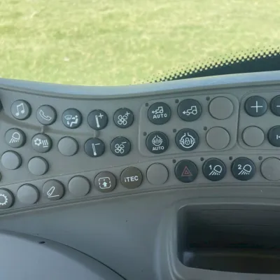 2018 John Deere 6110R thumbnail