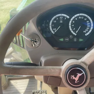 2018 John Deere 6110R thumbnail