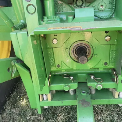 2018 John Deere 6110R thumbnail