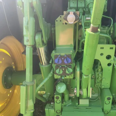 2018 John Deere 6110R thumbnail
