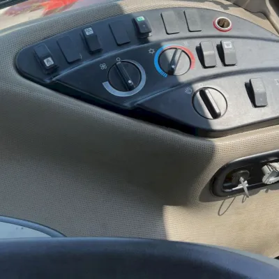 2017 Case IH Magnum 240 CVT thumbnail