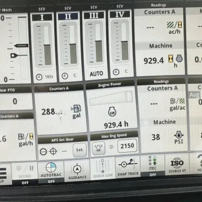 2018 John Deere 8245R thumbnail