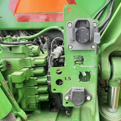 2018 John Deere 8245R thumbnail