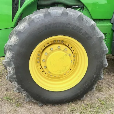 2018 John Deere 8245R thumbnail
