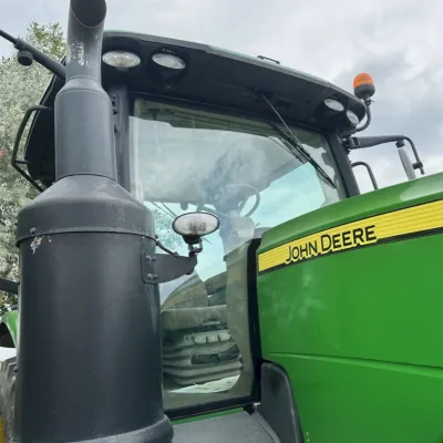 2018 John Deere 8245R thumbnail