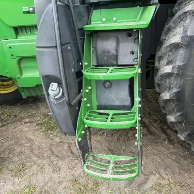 2018 John Deere 8245R thumbnail