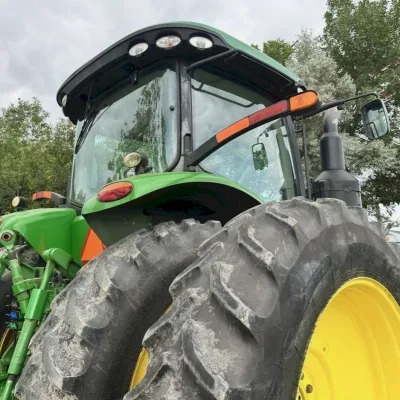 2018 John Deere 8245R thumbnail