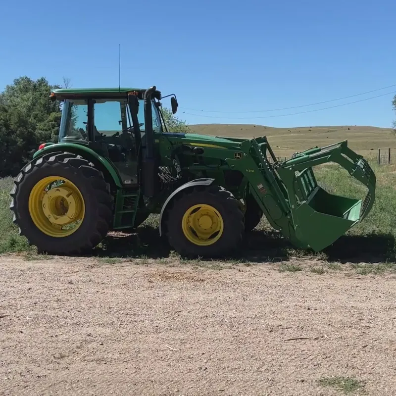 2018 John Deere 6135E