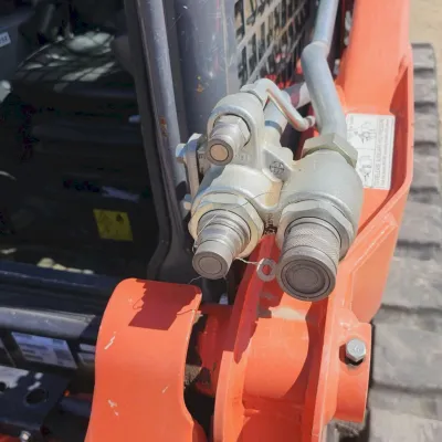 2022 Kubota SVL65-2 thumbnail