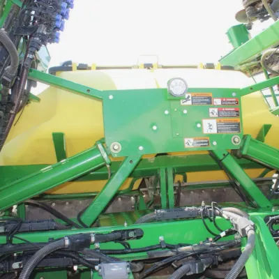 2014 John Deere 1990CCS Seeder thumbnail