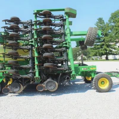 2014 John Deere 1990CCS Seeder thumbnail