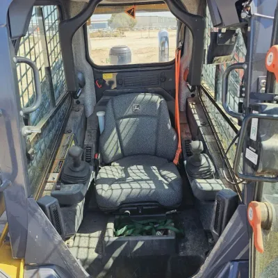 2023 Deere 325G thumbnail