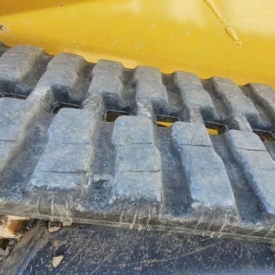 2023 Deere 325G thumbnail