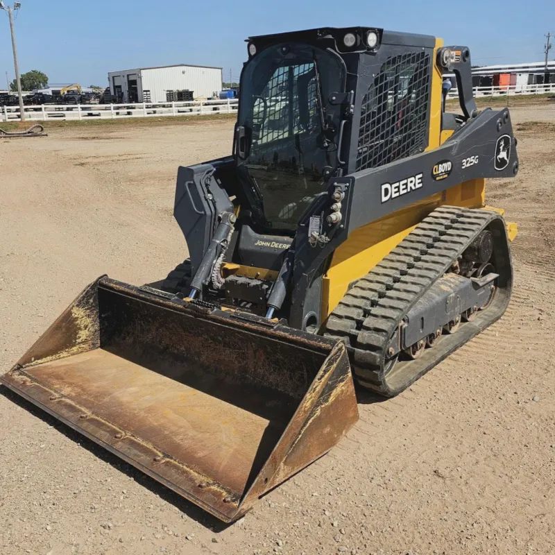 2023 Deere 325G