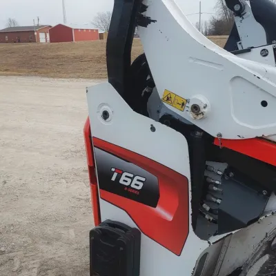 2021 Bobcat T66 thumbnail