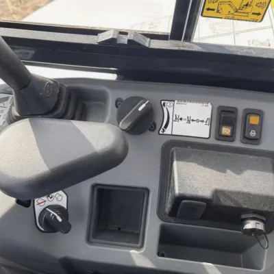 2023 Bobcat E50R2 thumbnail
