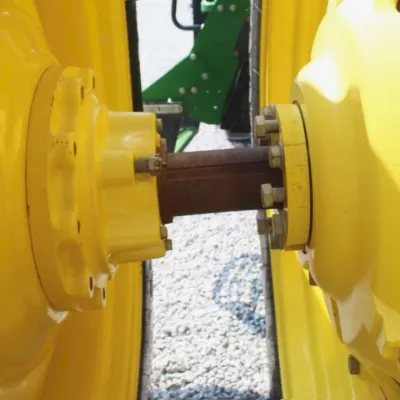2018 John Deere 7210R thumbnail