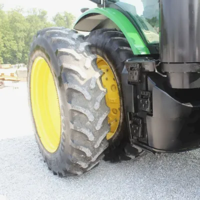 2018 John Deere 7210R thumbnail